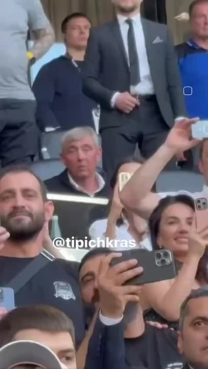 Сергей Галицкий получил специальную награду Российской Премьер-Лиги за выдающийся вклад в развитие отечественного футбола