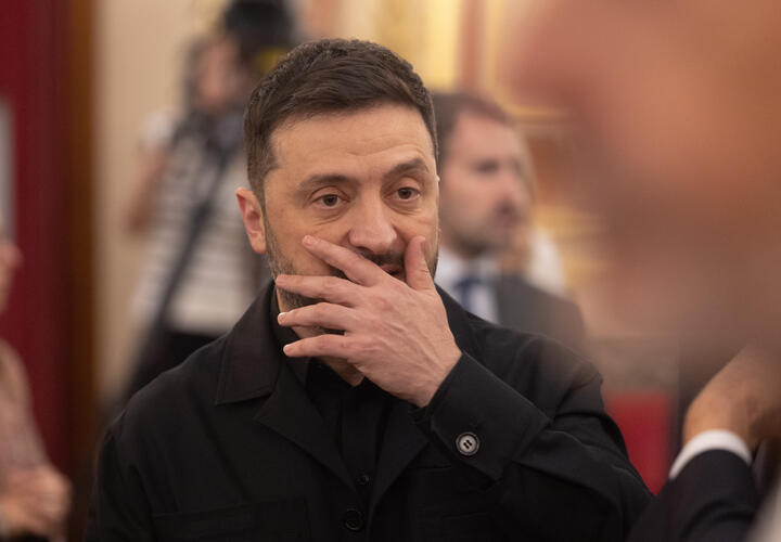 В Раде призвали Зеленского немедленно уйти в отставку на фоне неудач на фронте