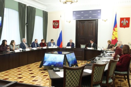 Зампредседателя ЗСК Сергей Болдин провел заседание рабочей группы комитета по вопросам имущественных и земельных отношений