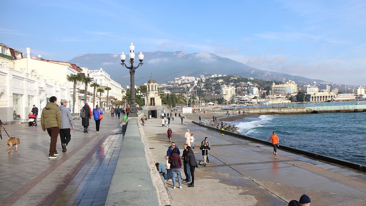 Ялта вошла в топ-10 популярных направлений для отдыха компаниями в декабре 2025