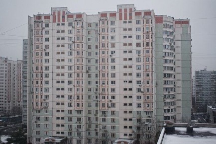 В Сочи жертвы «схемы Долиной» отключили пенсионерке свет в квартире