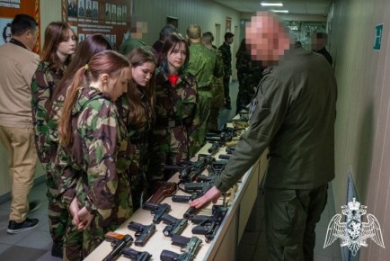 В абинской школе открылся профильный класс Росгвардии под наставничеством бойцов СОБР «Кубань»