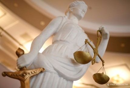 Суд продлил арест экс-главы Ростовского облсуда Золотаревой