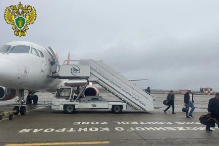 Летевший из Самарканда в Сочи самолет экстренно сел в Минводах