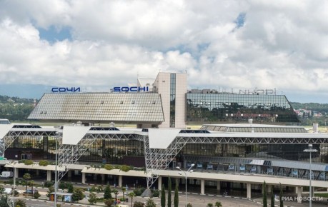 В аэропорту Сочи ввели временные ограничения на полеты