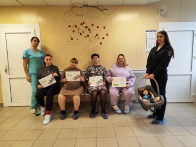 Сотрудники Госавтоинспекции Красноармейского района провели профилактическую беседу в женской консультации ЦРБ