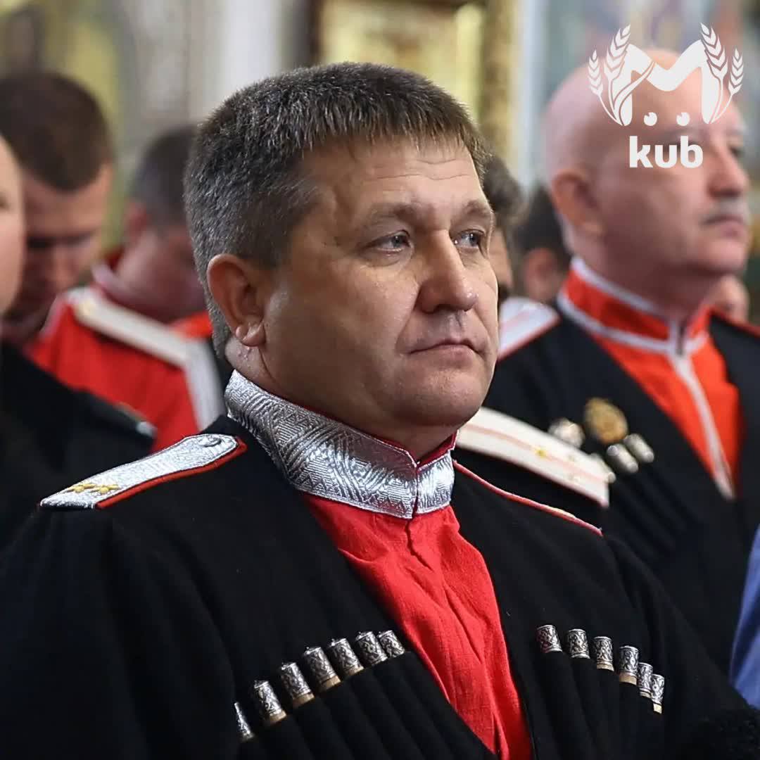 Атамана Александра Власова, который уже два месяца сидит в СИЗО, только сегодня сняли с должности и по собственному желанию