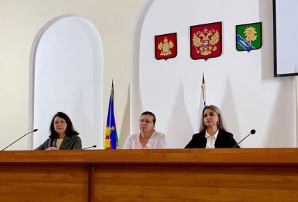 В Ейском районе обсудили вопросы закрытия финансового года по налоговым обязательствам