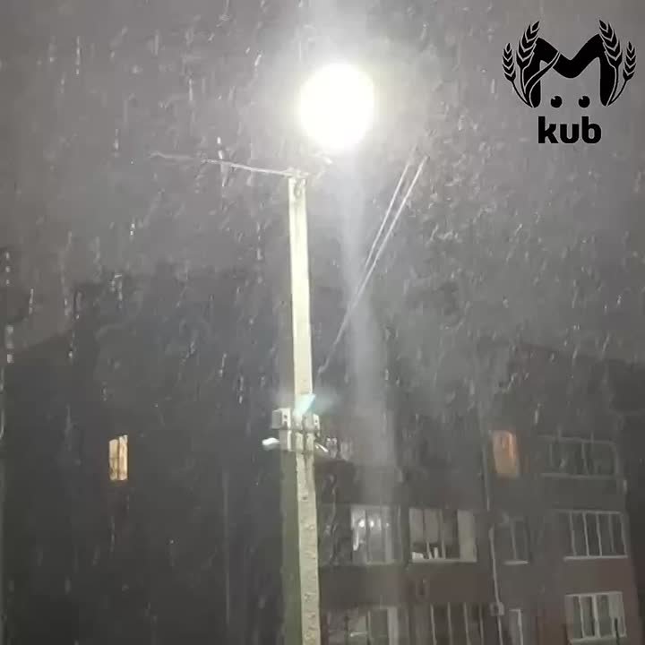 Снег! Снеееееег! СНЕЕЕЕЕЕЕГ! В КРАСНОДАРЕ!