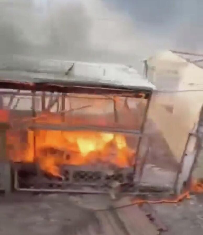 В Сочи проведут проверку после пожара на складе