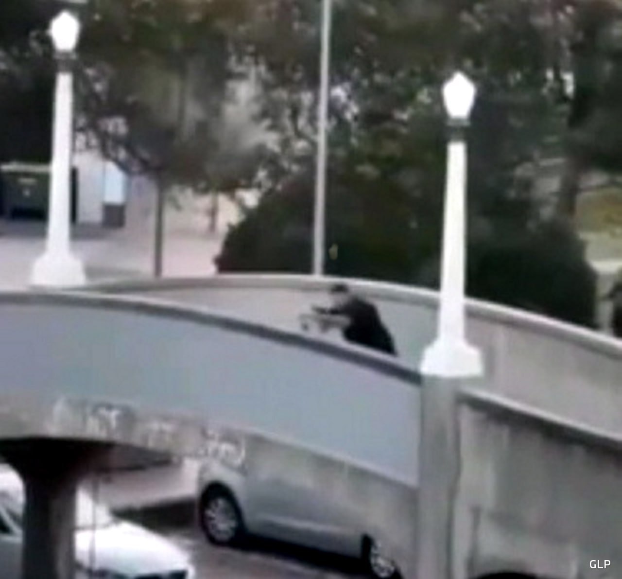 Среди погибших при стрельбе в Сиднее есть дети, раввин и полицейский, сообщило издание news