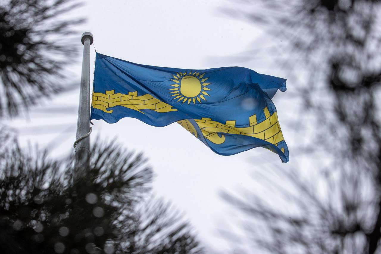 В День города над курортом подняли флаг Анапы