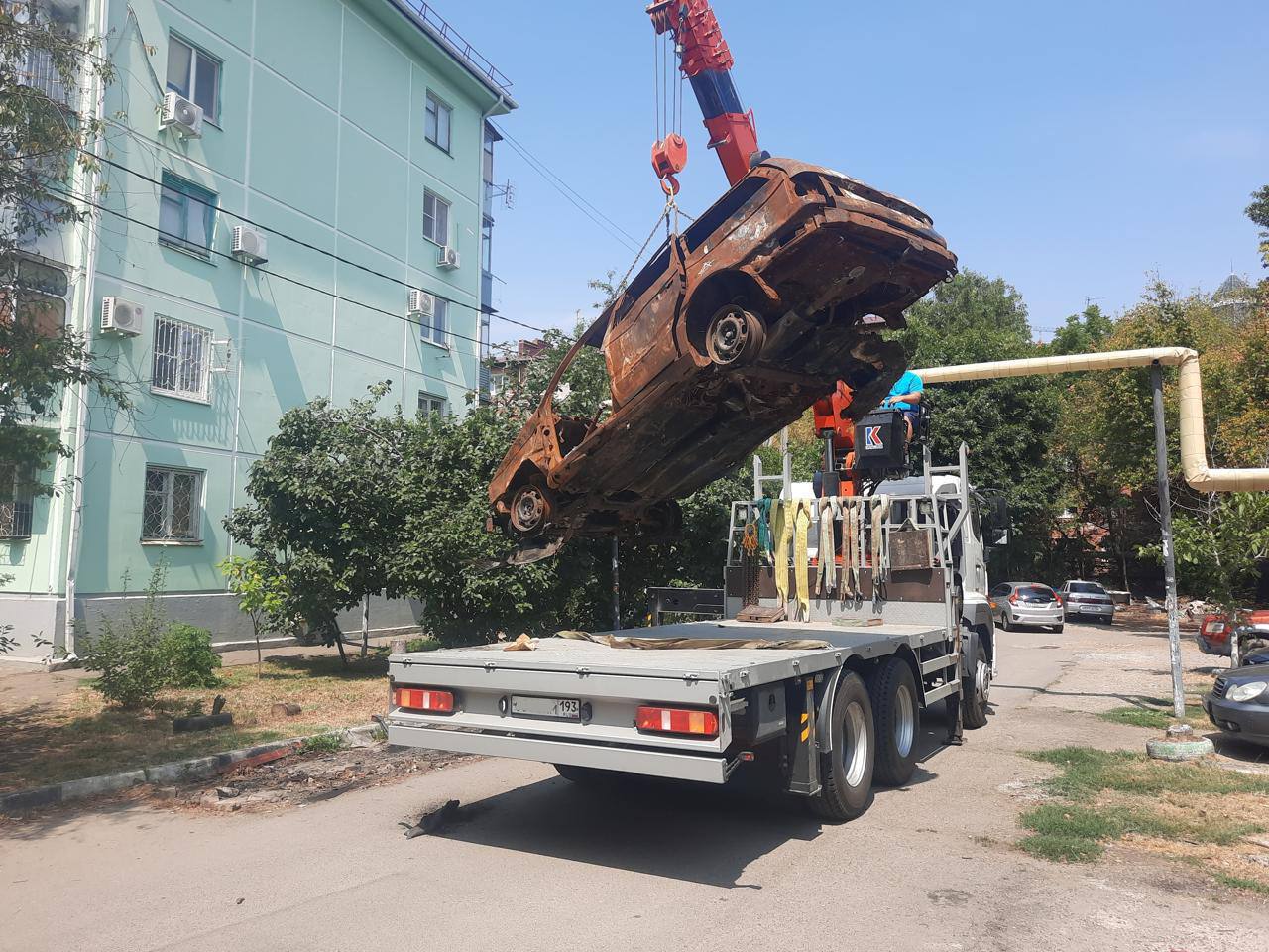 В Краснодаре с начала года убрали 400 брошенных машин