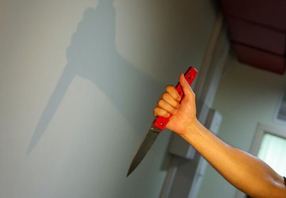 Один ребенок убит, трое ранены: подросток с ножом напал на элитную школу