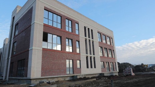 В Краснодаре на улице Лизы Чайкиной строят большую школу на 1550 мест