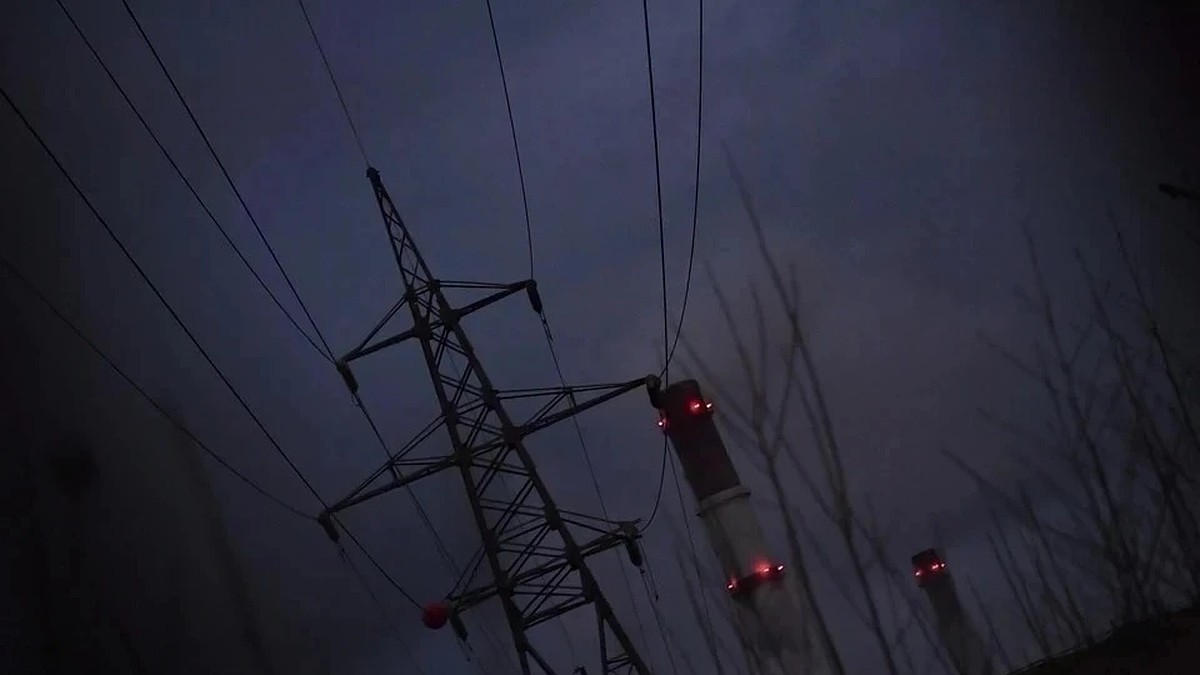 Почти 40 тысяч человек остались без света из-за повреждения двух ЛЭП на Кубани