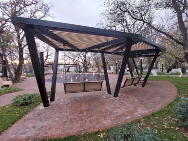 В геленджикском селе Кабардинка по нацпроекту благоустроили сквер