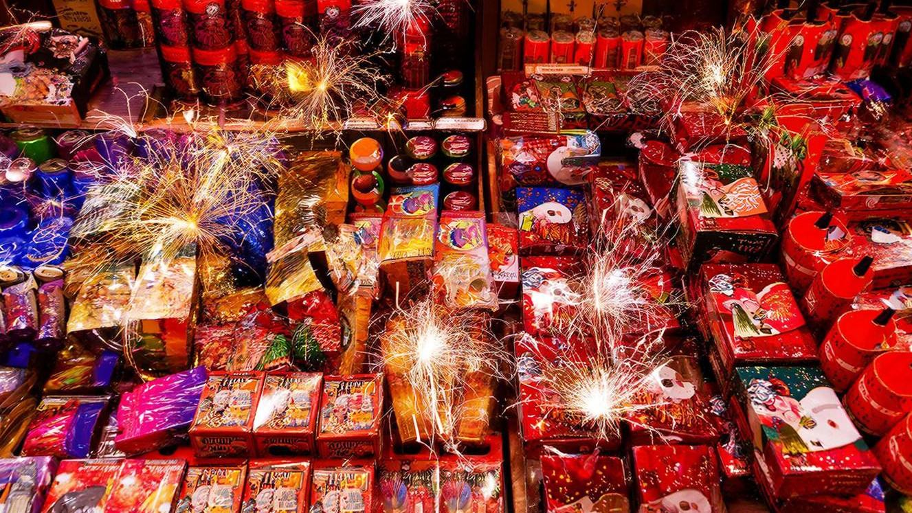 Незаконную пиротехнику ликвидируют с улиц Сочи