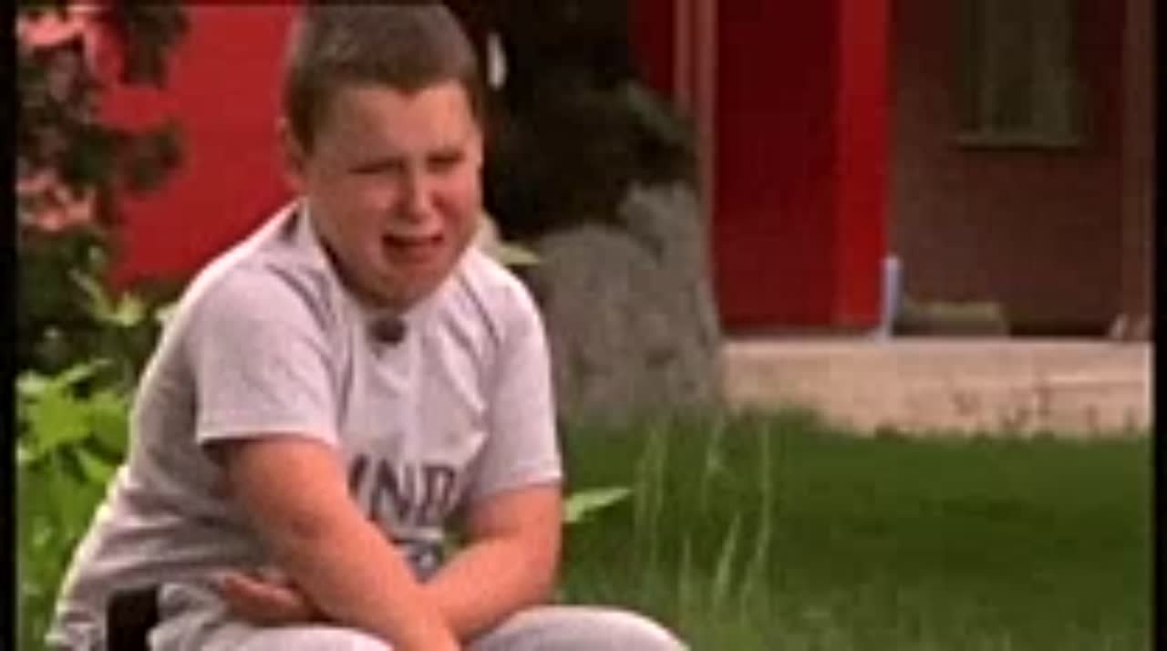 Сладкий новогодний подарок для детей в 2025 году обойдётся примерно в 450 рублей