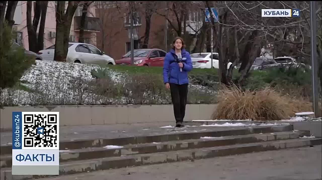 Дорога к школе или поликлинике превратилась в каток: кто виноват и что делать?