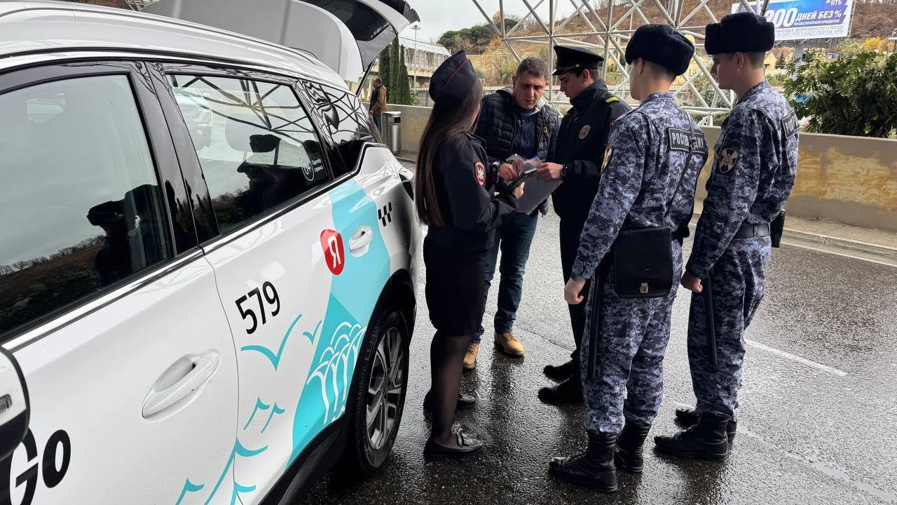 В Сочинском линейном управлении МВД России на транспорте подвели итоги оперативно-профилактического мероприятия «Правопорядок»