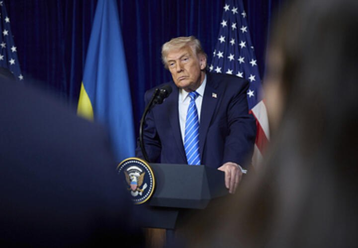 Президент Соединённых Штатов Дональд Трамп сообщил о проведении успешной масштабной операции против Венесуэлы и её главы, Николаса Мадуро