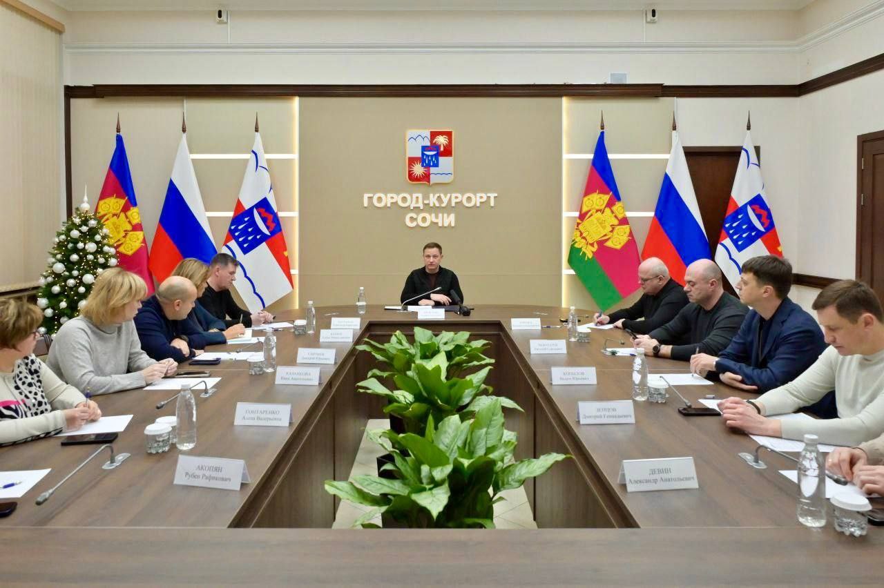 В период новогодних праздников в Сочи с дорог убрано 70000 кубических метров снега