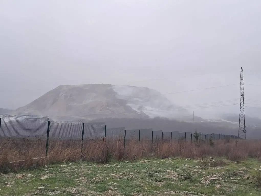 Информация с новороссийского полигона: осталось потушить 70 квадратов