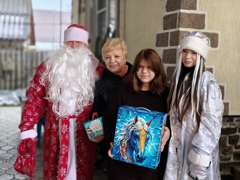 «Полицейский Дед Мороз» поздравил детей в Абинском районе