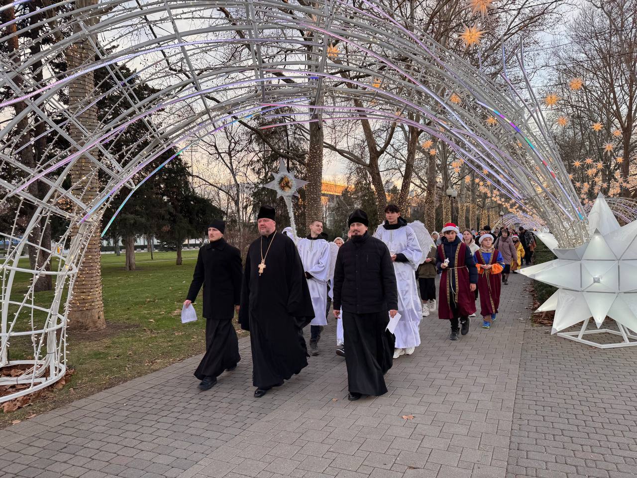 Крестным ходом прошли краснодарцы по центру города