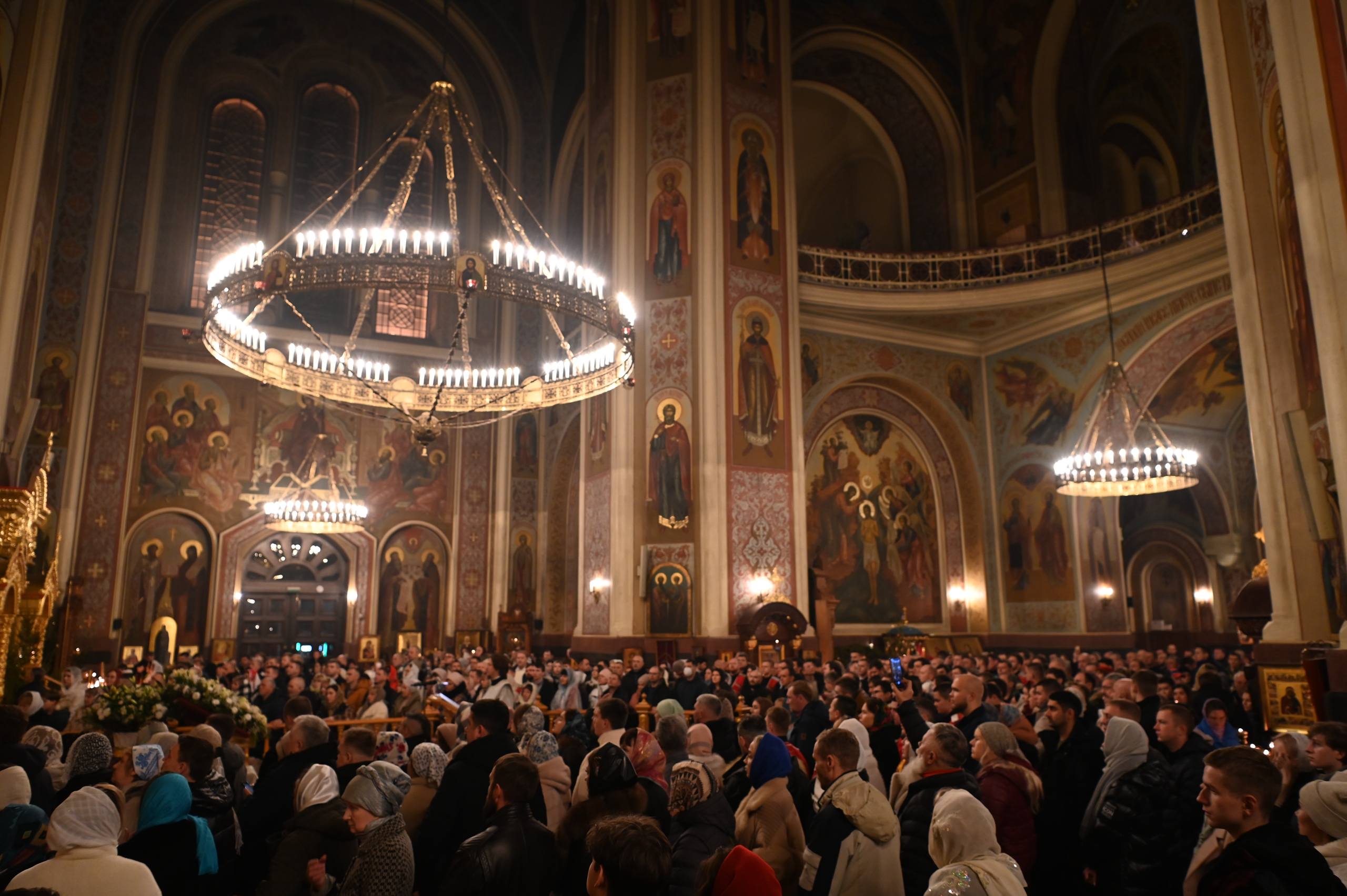 Стать участниками рождественской службы можно онлайн