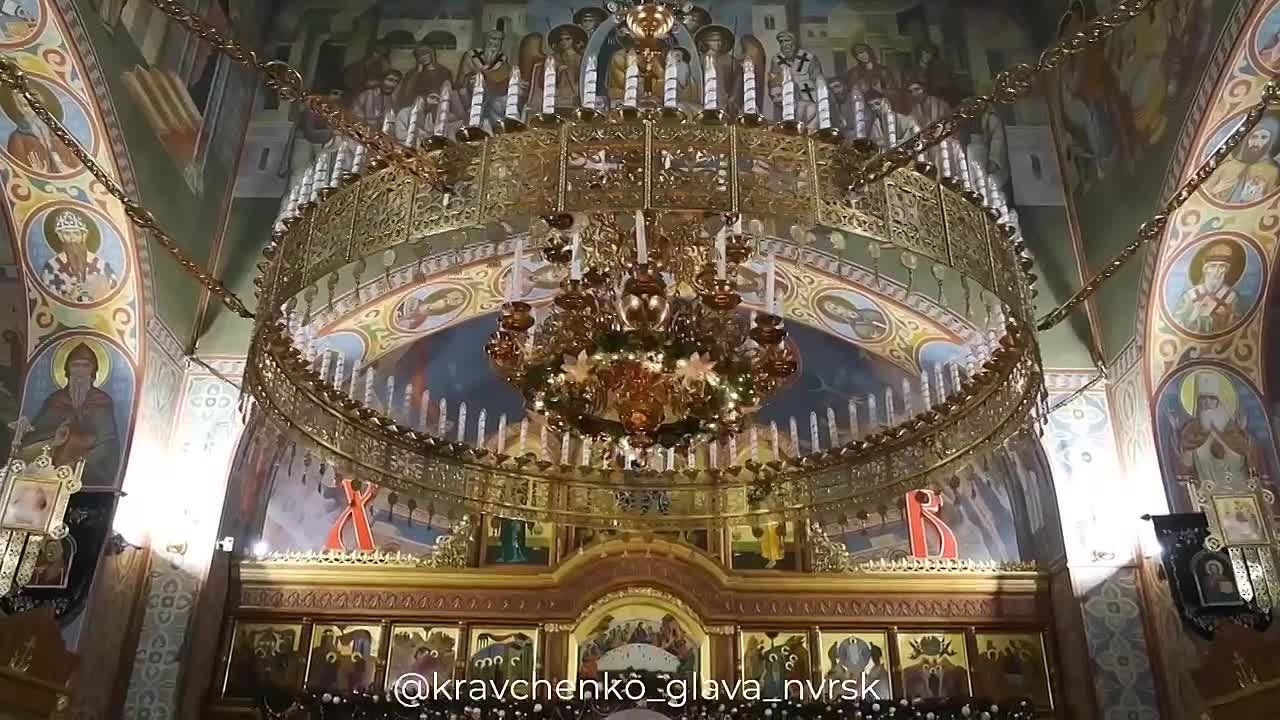 Андрей Кравченко пожелал новороссийцам, чтобы свет Рождественской звезды озарил город, наполнив каждый дом верой и любовью