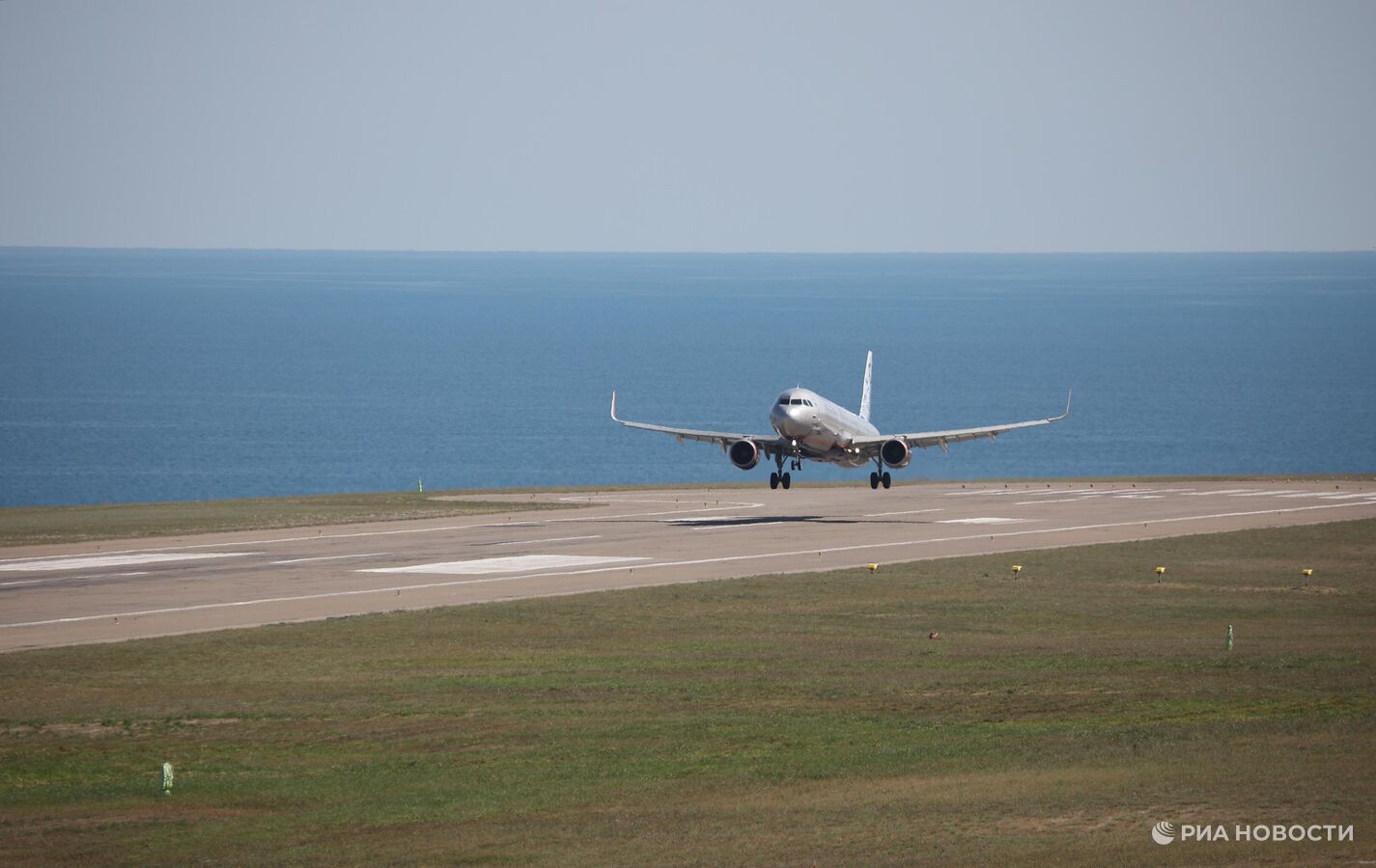В аэропорту Геленджика сняли временные ограничения