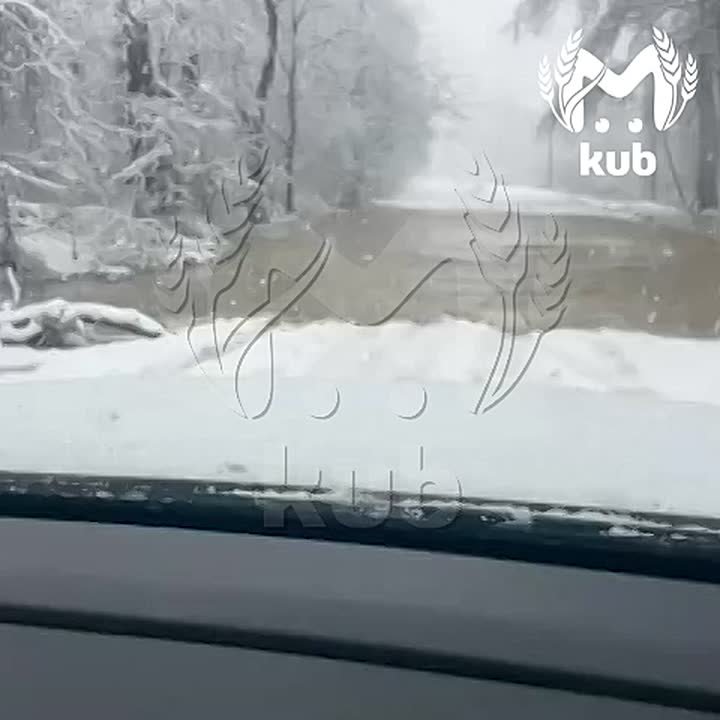 Три реки на Кубани поднялись выше опасных отметок