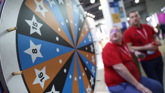 Три уральца выиграли сотни миллионов, но не пришли за деньгами