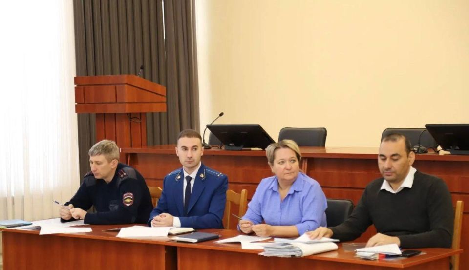 ������������ ����������� ������ �������� ��������� ���������������� � ��������������� ��������� �