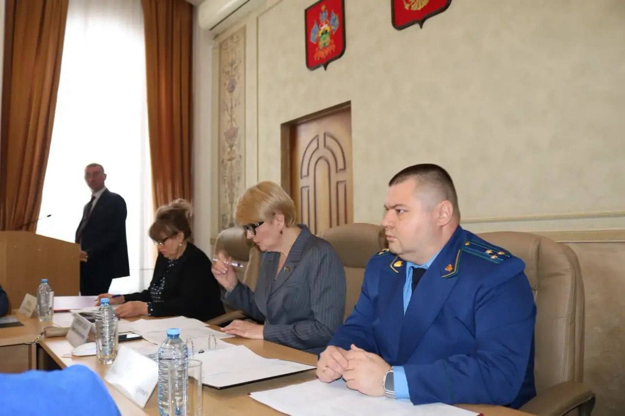 Руководством прокуратуры Гулькевичского района принято участие в заседании очередной седьмой сессии Совета муниципального образования Гулькевичский район