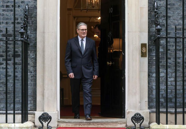 Пить самогон, материться и экономить: в Великобритании решили взять на вооружение советский опыт. Как англичане это представляют?