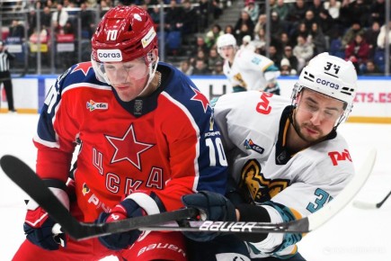 ЦСКА благодаря дублю Костина выиграл пятый матч подряд в КХЛ