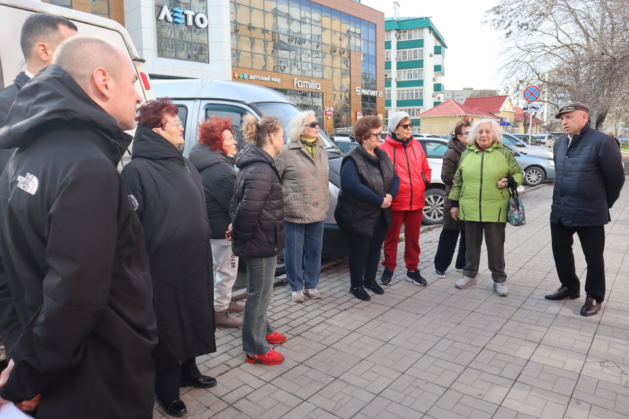 На улице Полевой началась замена водопровода: что важно знать жителям