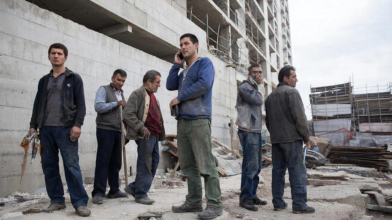 В Лабинске строитель наладил канал для нелегалов