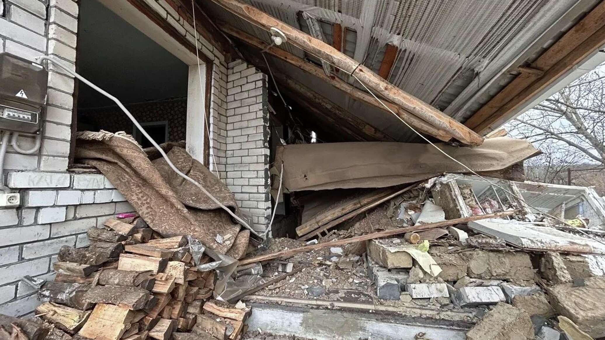 Взрыв газа в жилом доме на Кубани - под завалами погибла женщина