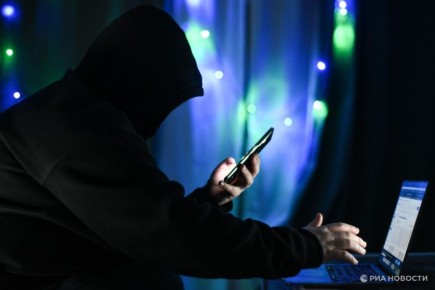 Названы популярные схемы мошенников перед 23 февраля