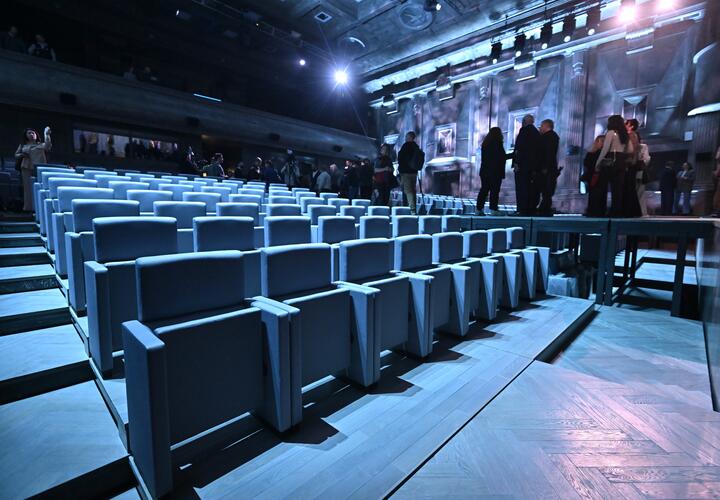 Исполнителя песни «За тебя калым отдам» Мурата Тхагалегова увезли в больницу с концерта в Краснодар