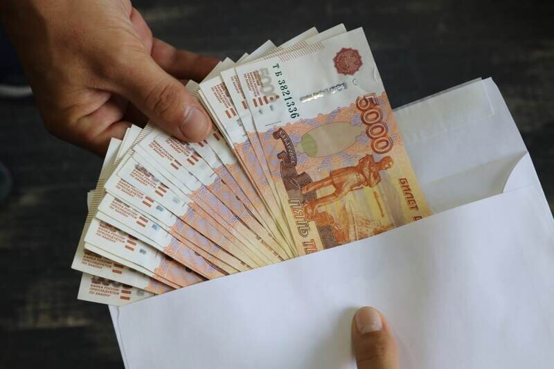 Водитель-пенсионер из Краснодарского края пытался подкупить крымских автоинспекторов