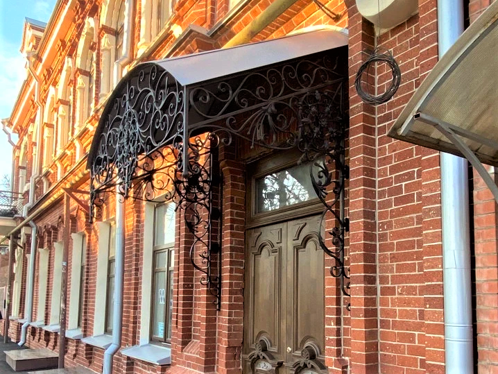 В Краснодаре завершили реставрацию фасадов дома купца Артемьева