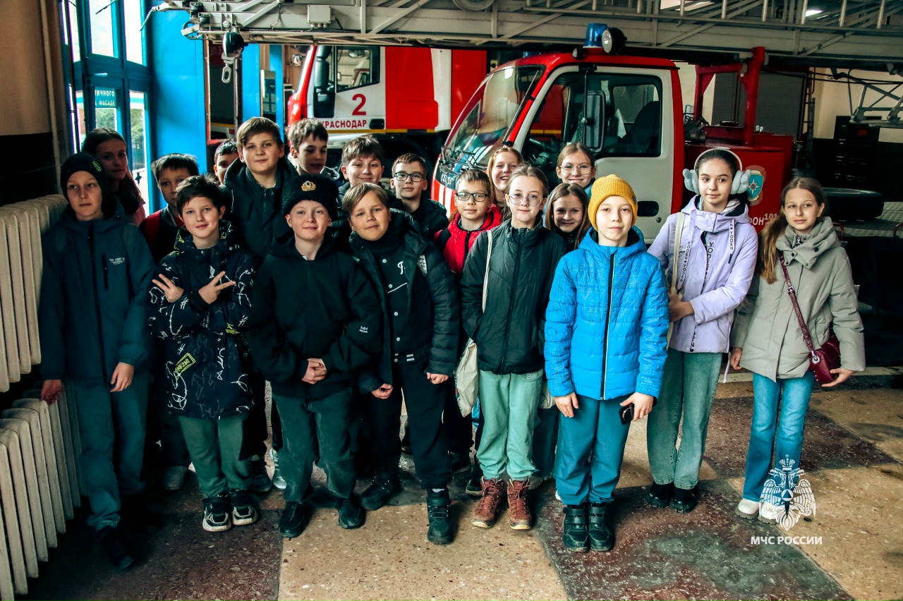 МЧС России продолжает работу в Краснодаре по профориентации школьников