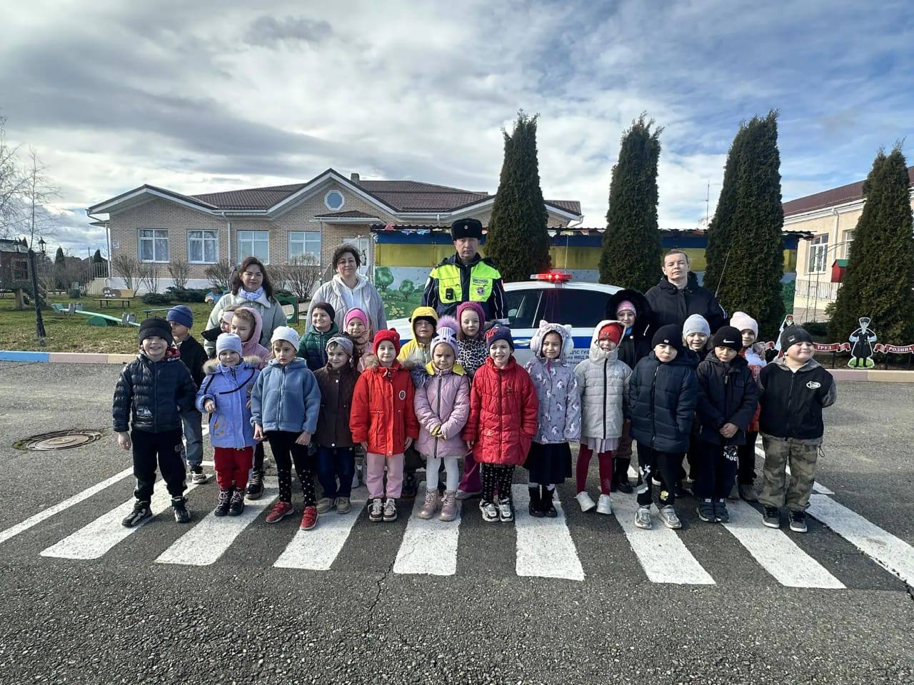 Школа безопасности маленьких участников дорожного движения