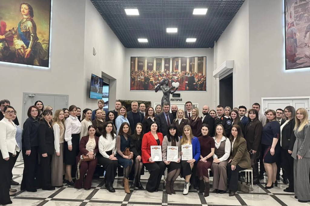 Председатель комитета ЗСК по вопросам науки, образования, культуры и делам семьи Виктор Чернявский вместе с и.о. председателя комитета СМД Марией Середой провели общее собрание членов профильного комитета Совета молодых...