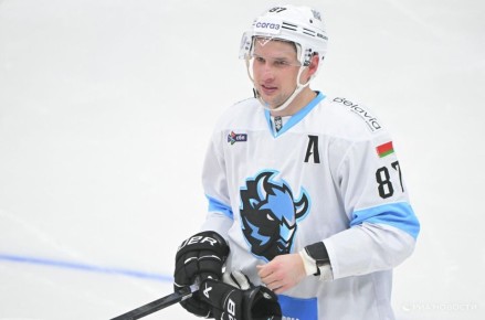 Шипачев первым достиг отметки в 700 голевых передач в КХЛ